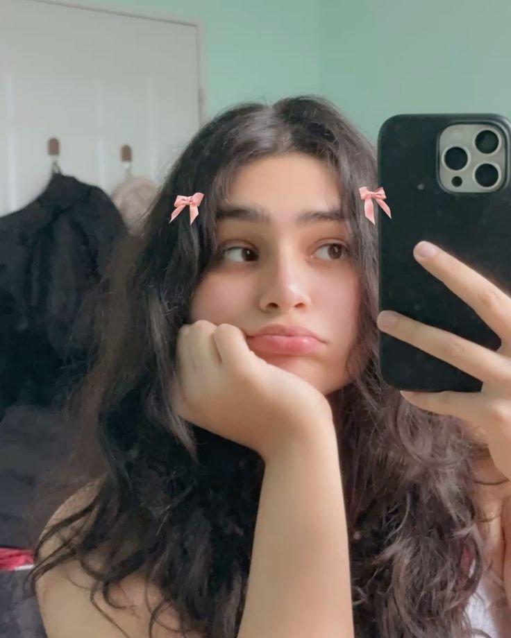 girl dp (1)